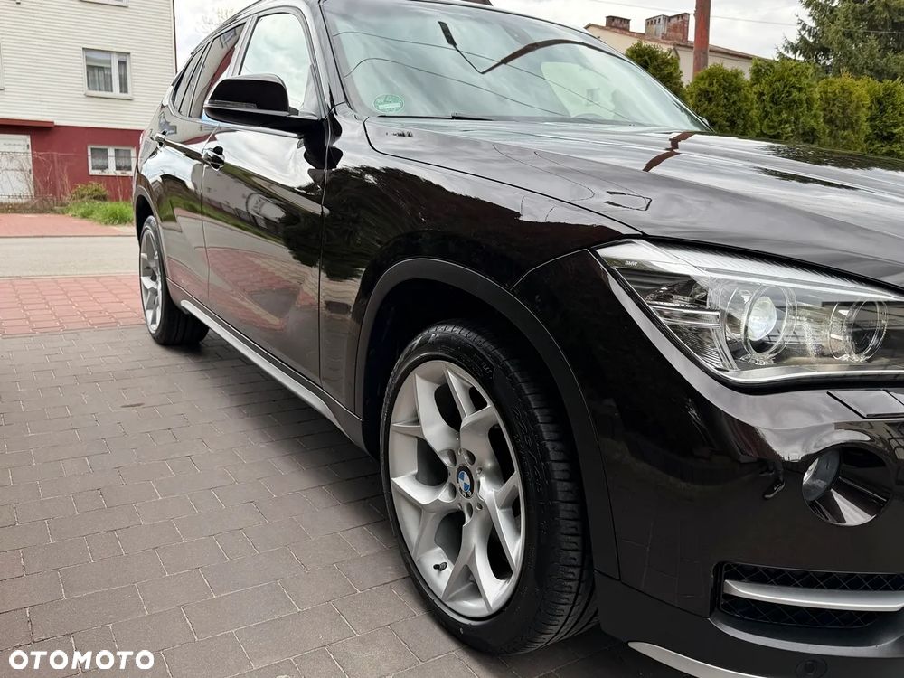 BMW X1 xDrive18d xLine - 17