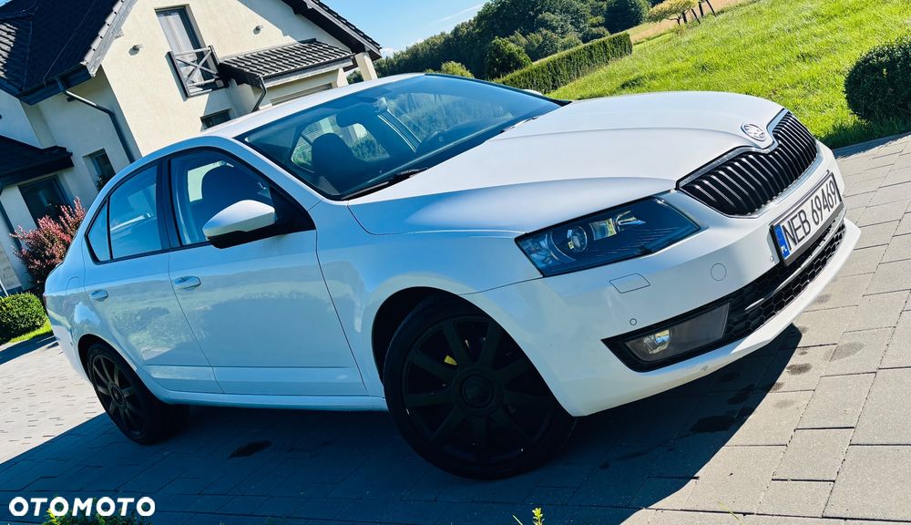 Skoda Octavia 2.0 TDI Elegance DSG - 1