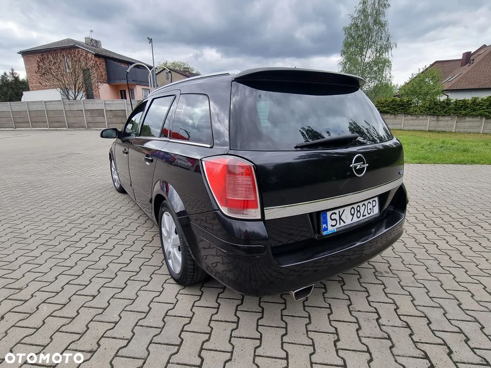Opel Astra 2.0 T Cosmo - 20