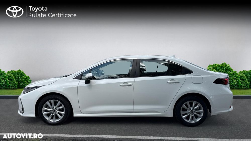 Toyota Corolla 1.8 HSD Business - 3