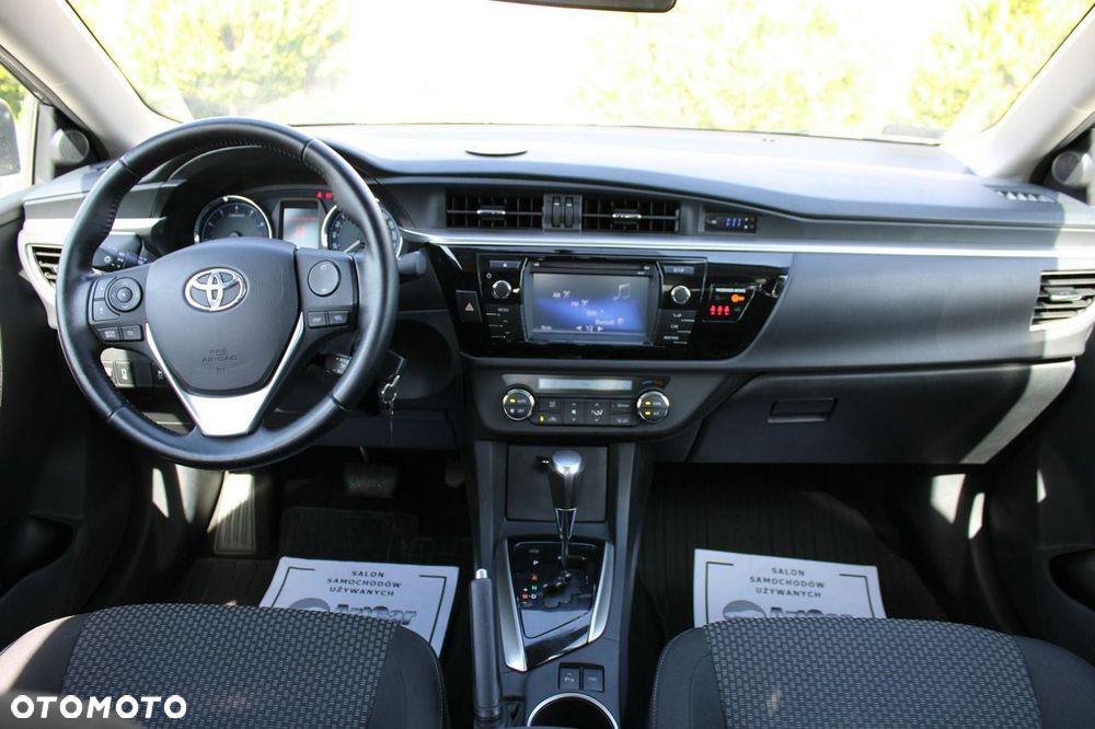 Toyota Corolla - 24