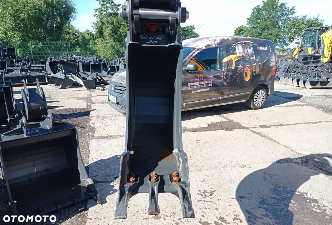 Nowa Łyżka Jcb 30 Cm NEW HOLLAND Case +Zęby + Śruby Łyzka Kopiaca Cat Case Jcb 3cx 4cx - 2