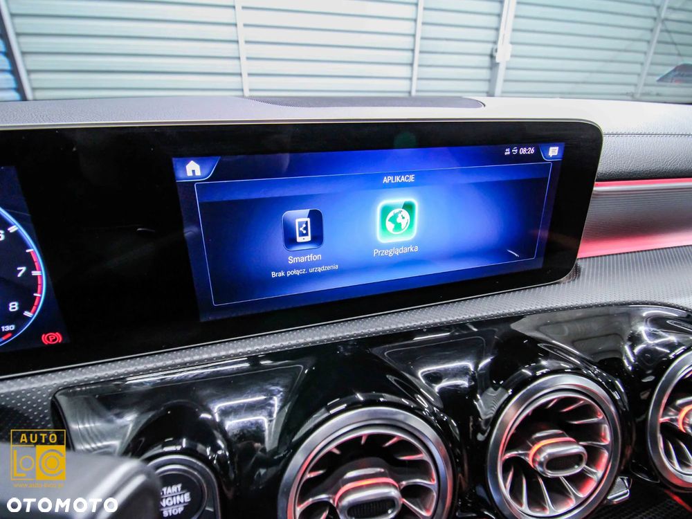 Mercedes-Benz CLA - 27