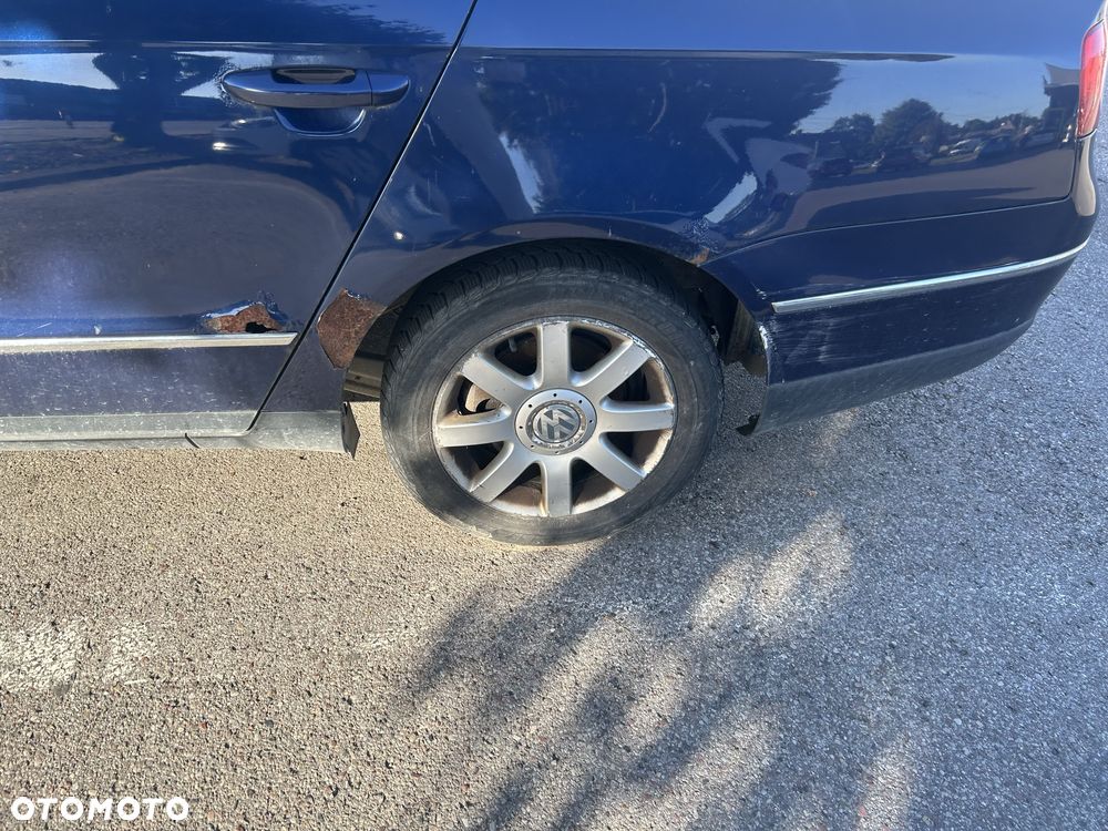 Volkswagen Passat - 4