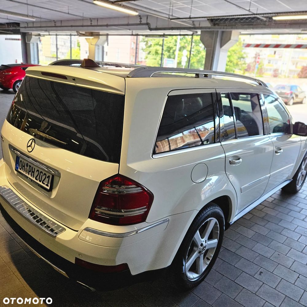 Mercedes-Benz GL - 6