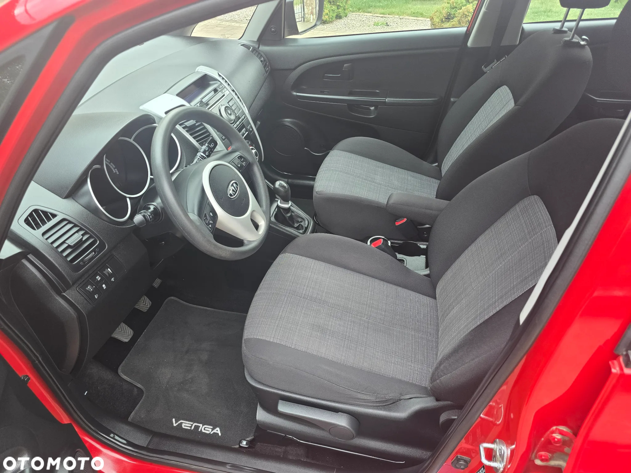 Kia Venga 1.4 CVVT Vision - 6