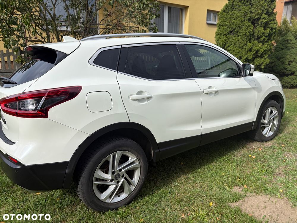 Nissan Qashqai 1.2 DIG-T N-Connecta - 4