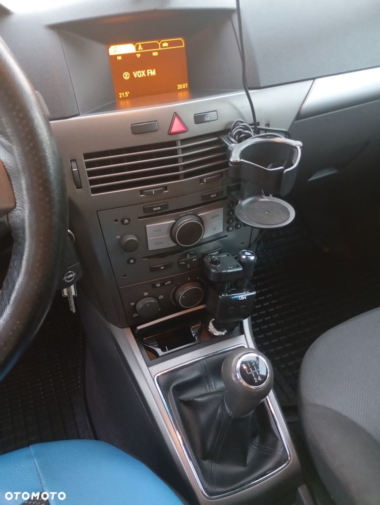 Opel Astra 2005 photo 4