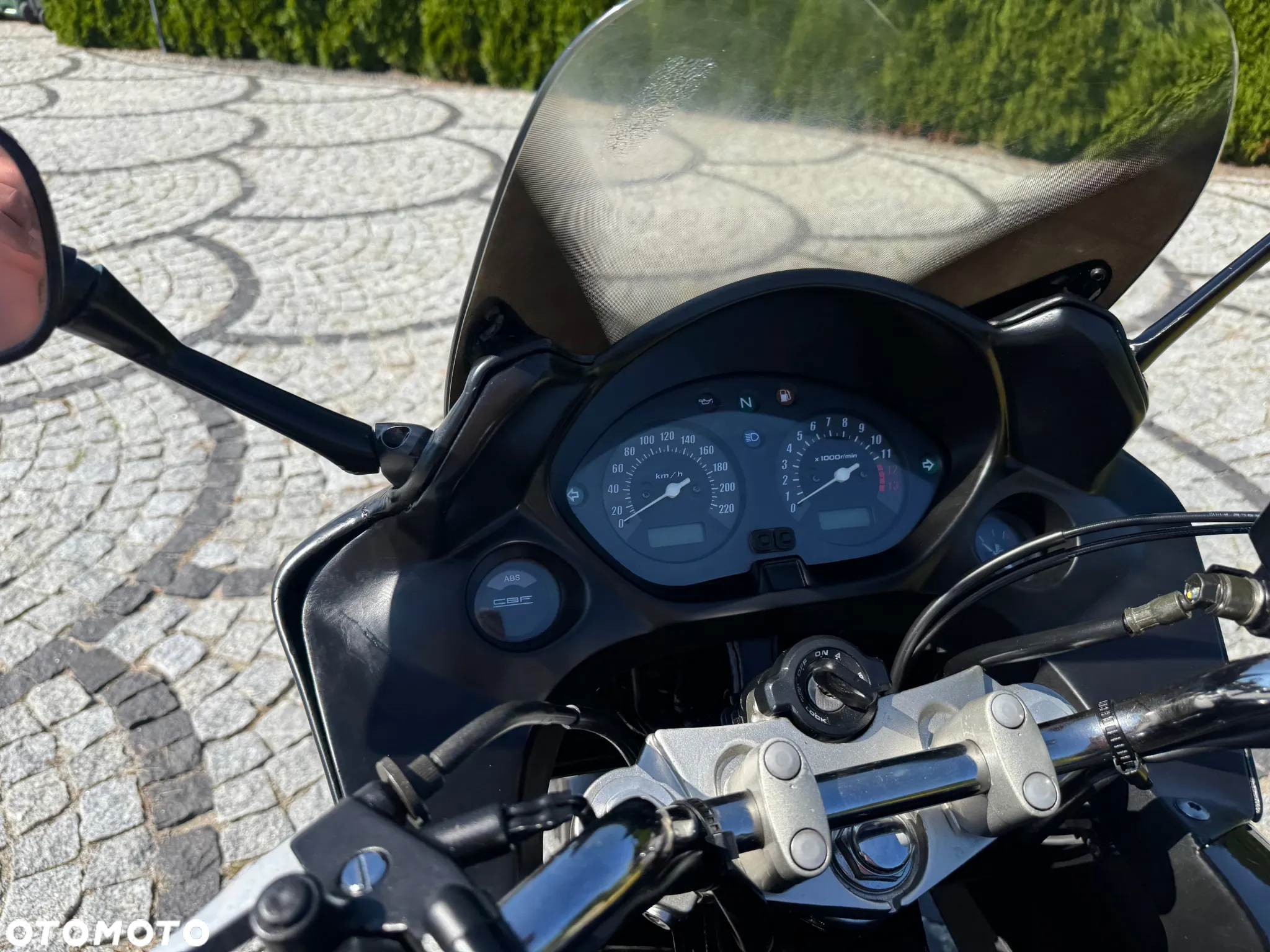 Honda CBF - 26