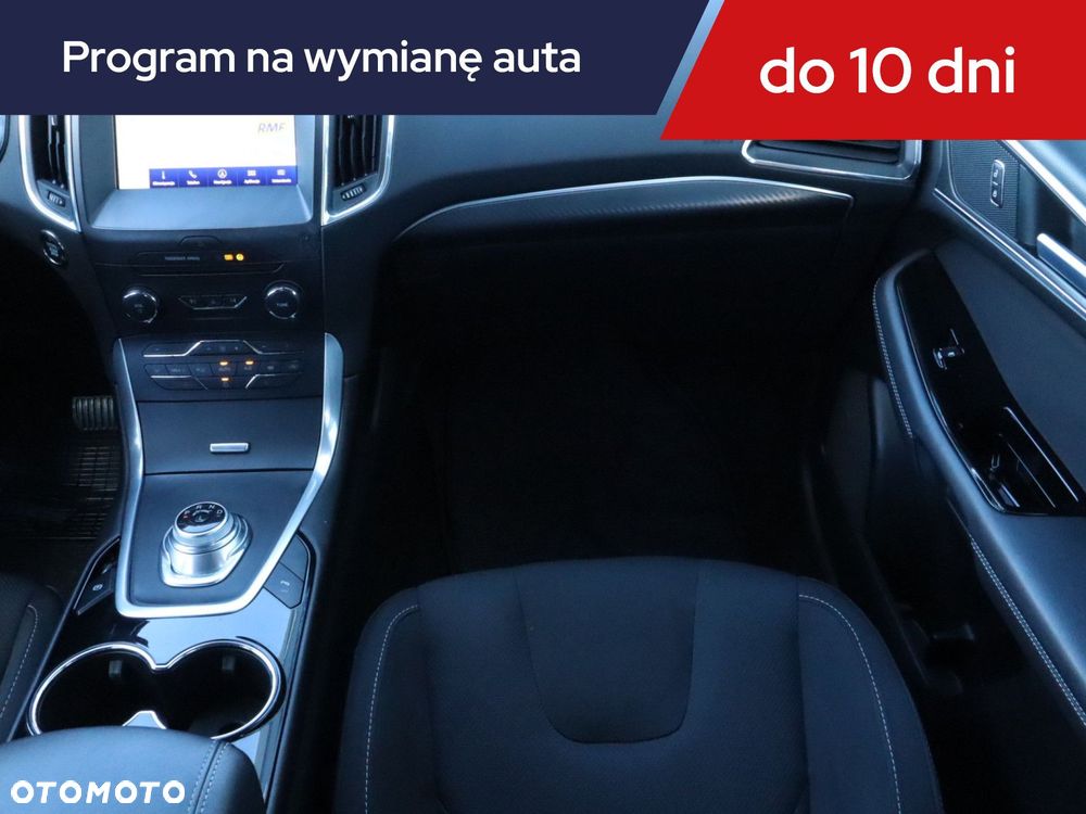 Ford S-Max - 10