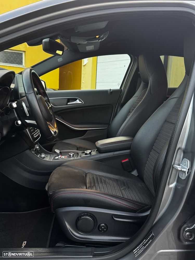 Mercedes-Benz A 45 AMG 4Matic Speedshift 7G-DCT - 15