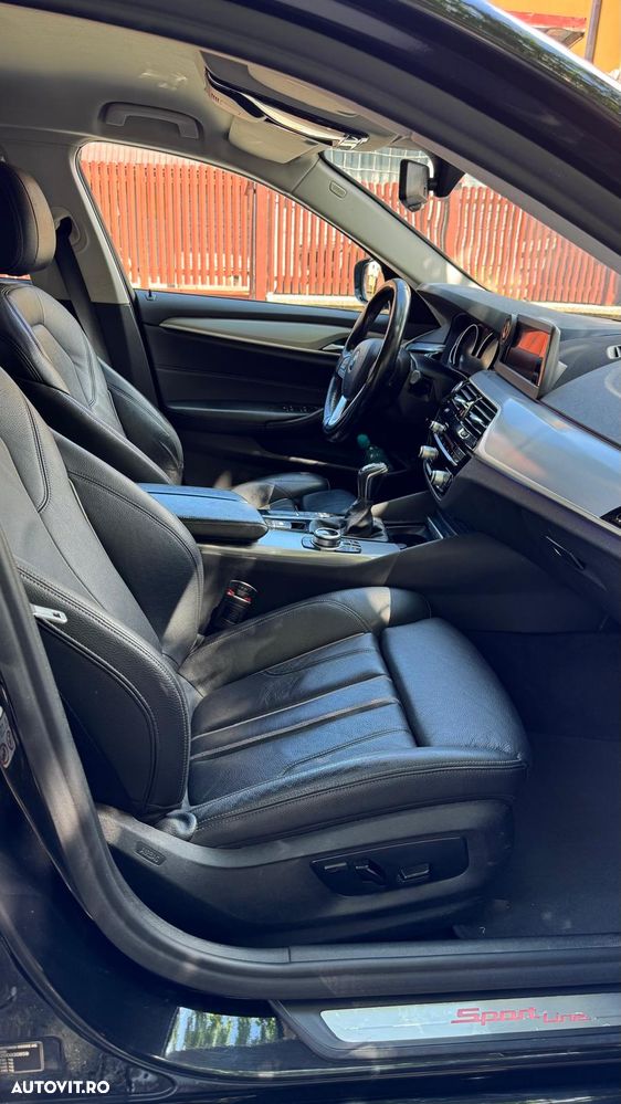 BMW Seria 5 520d Sport Line - 4