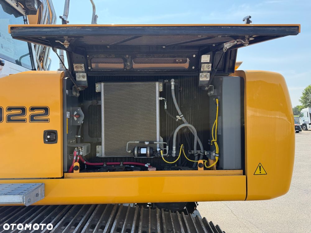 Liebherr R922 R 922 LC - 24