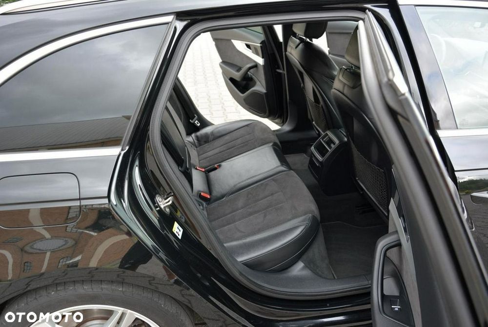 Audi A4 Avant 2.0 TDI ultra S tronic sport - 17