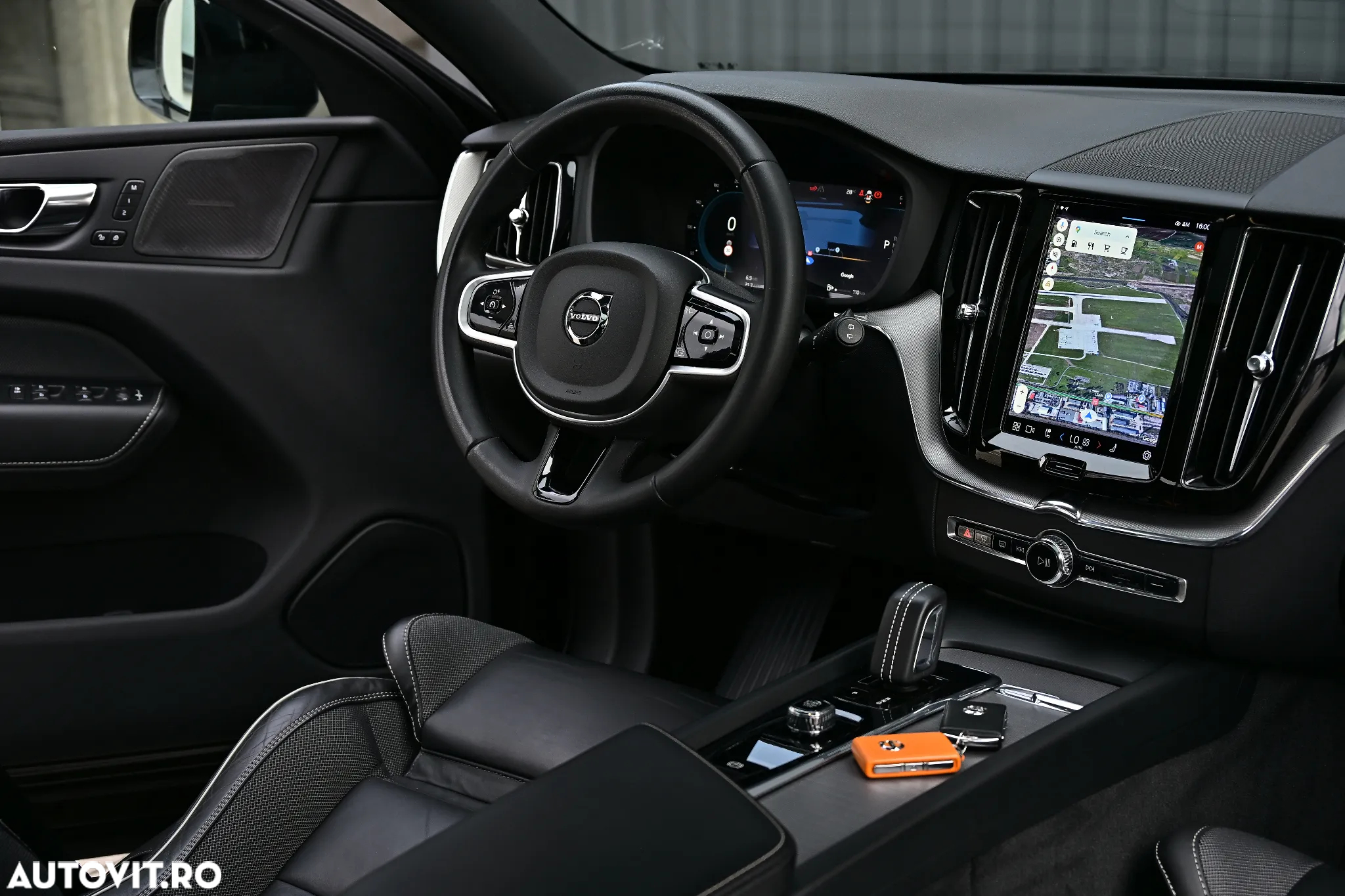 Volvo XC 60 B4 MHEV AT8 AWD R-Design - 33