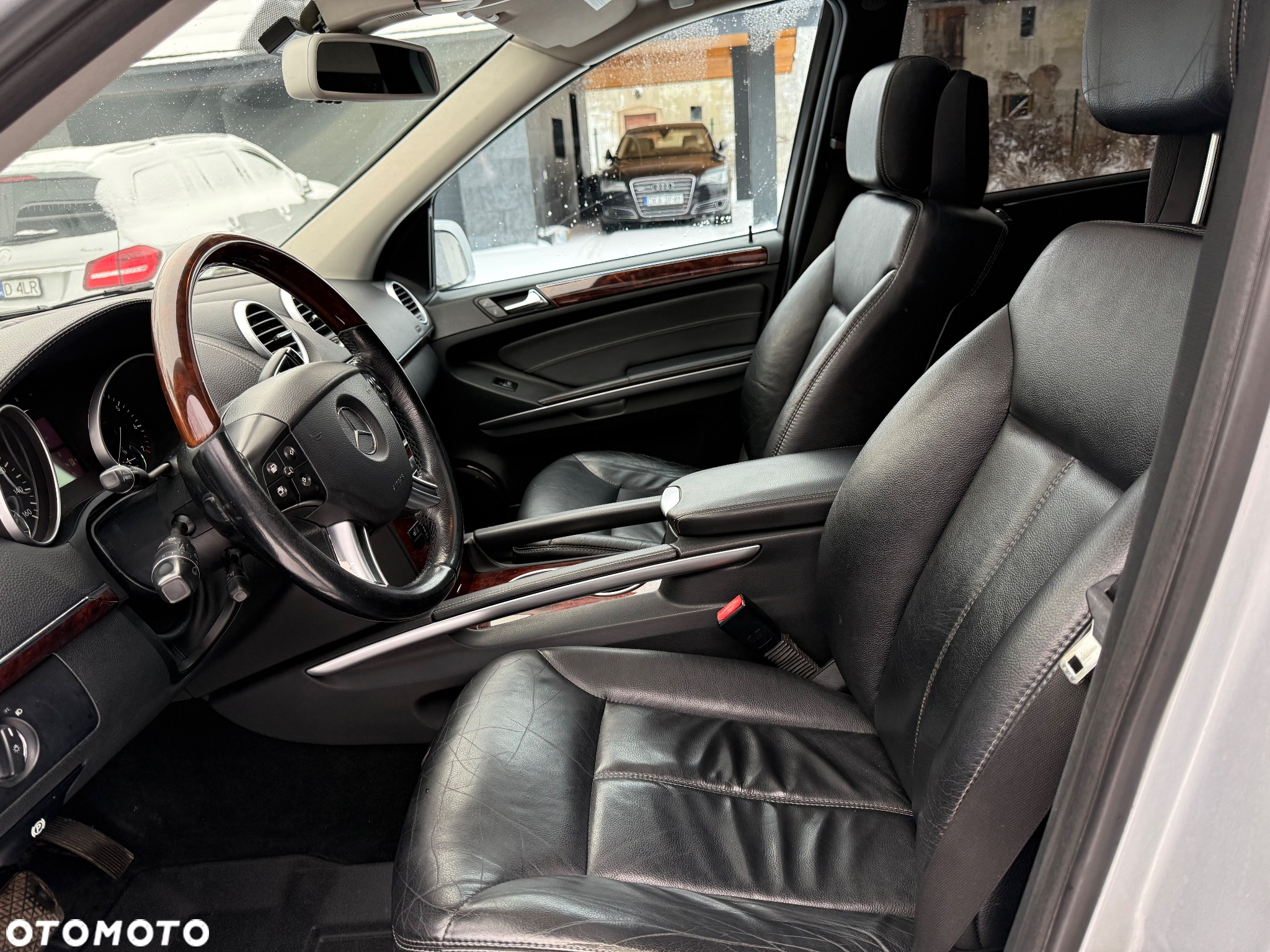 Mercedes-Benz GL 500 4Matic 7G-TRONIC Grand Edition - 17