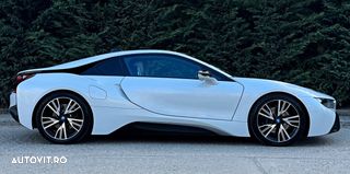 BMW i8 Pure Impulse