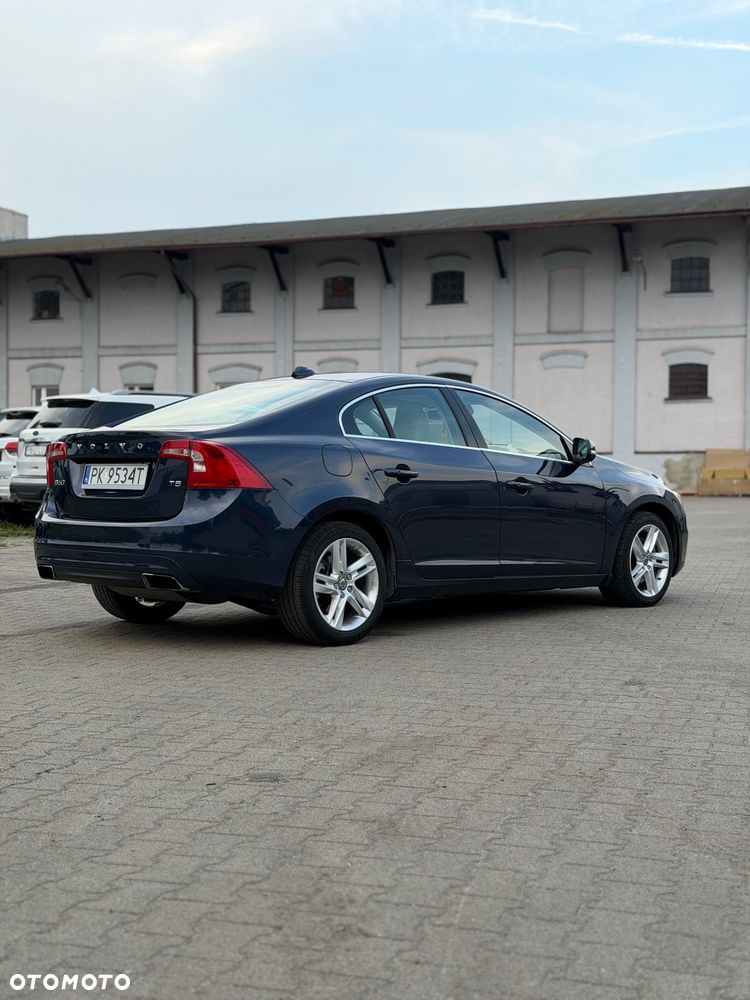 Volvo S60 T5 Geartronic Momentum - 5