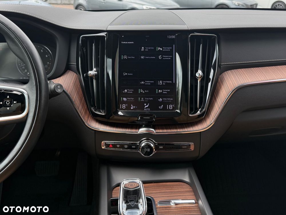 Volvo XC 60 B4 B Inscription - 32