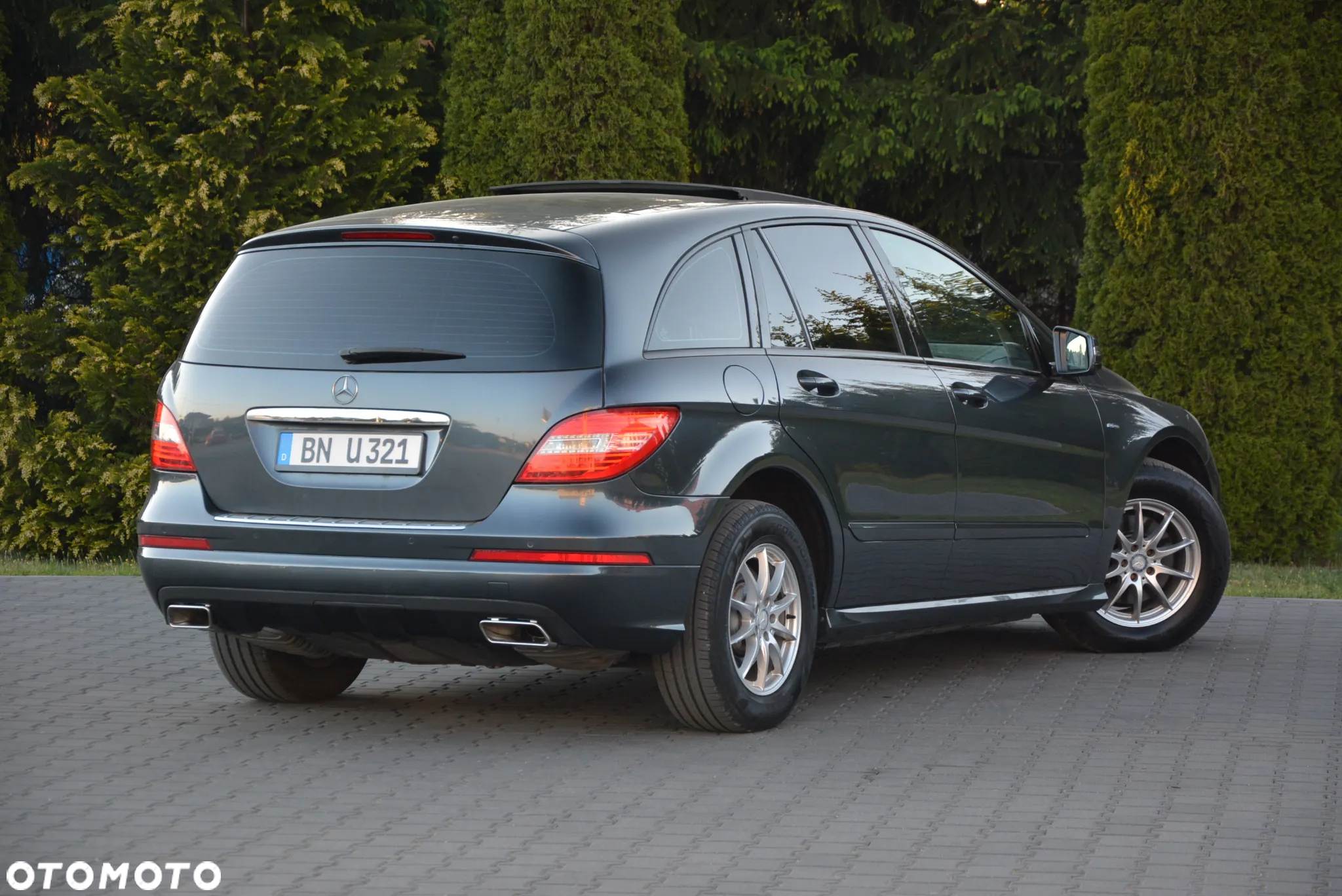 Mercedes-Benz Klasa R 300 CDI DPF BlueEFFICIENCY 7G-TRONIC - 14