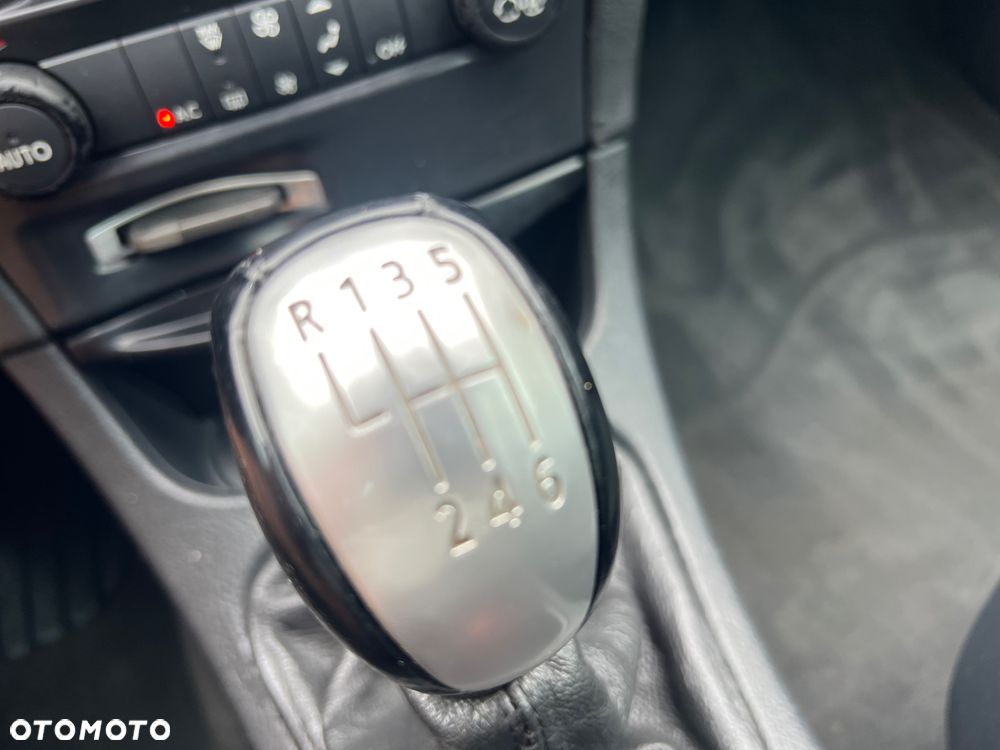 Renault Laguna 2.0 DCi Luxe Privilege - 34