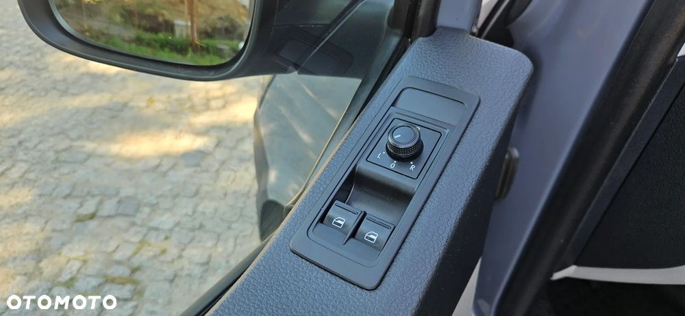 Volkswagen Transporter - 8