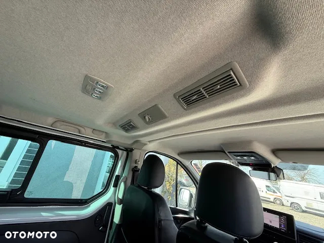 Nissan NV300 - 9