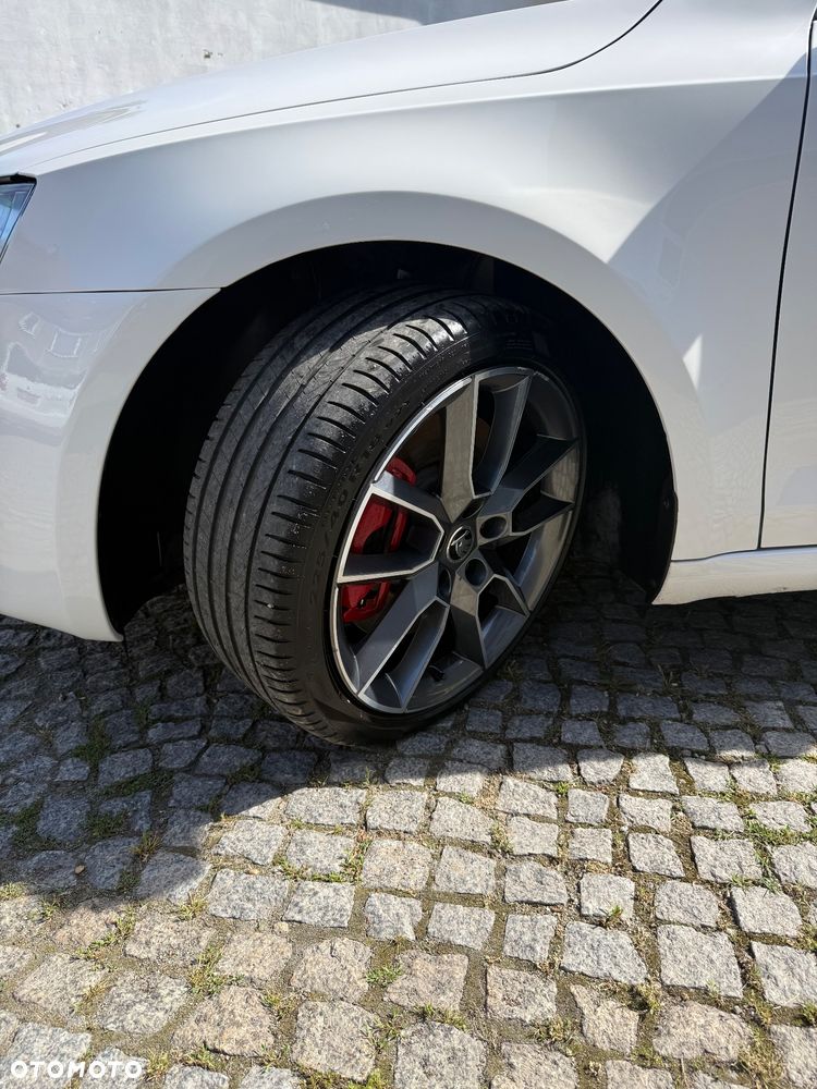 Skoda Octavia 2.0 TDI (Green tec) RS - 3