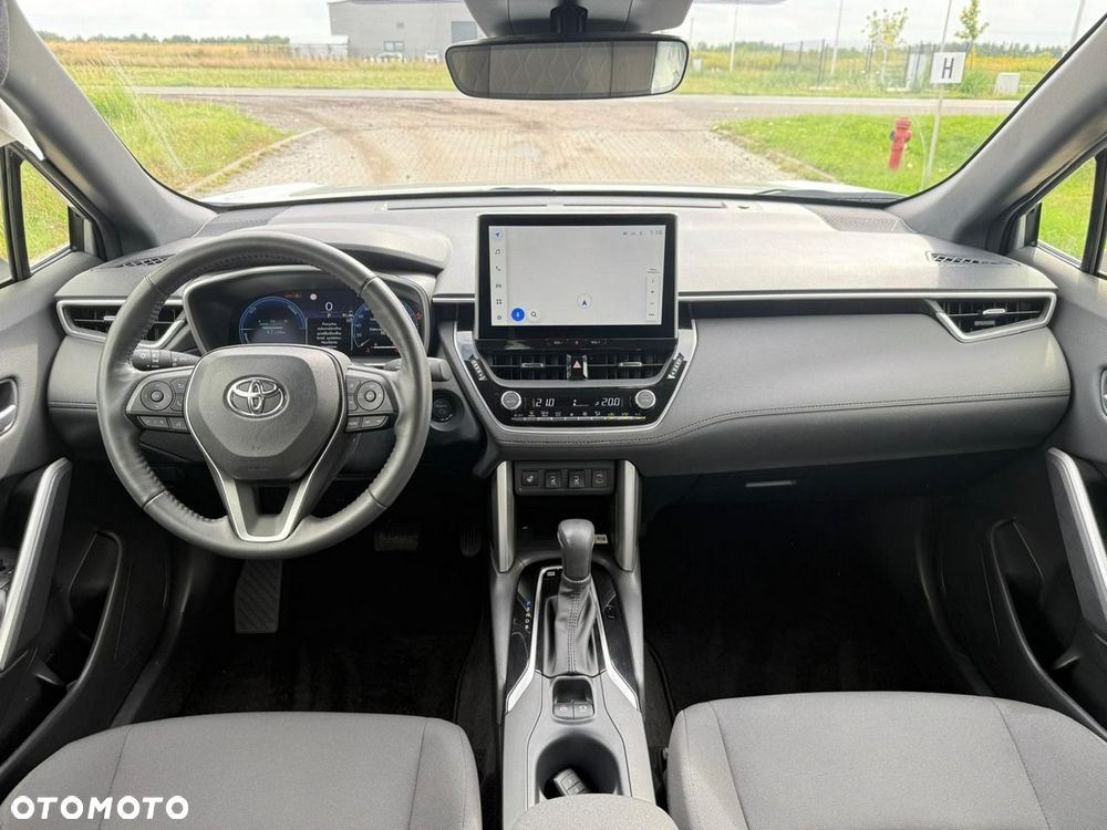 Toyota Corolla Cross 2.0 Hybrid Style - 31