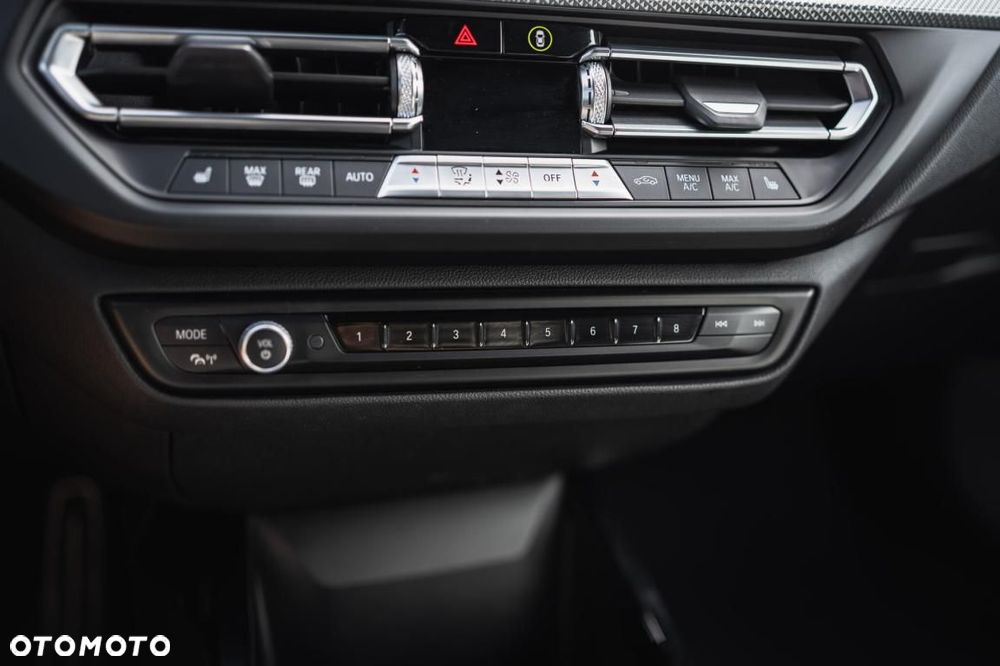 BMW Seria 2 - 23