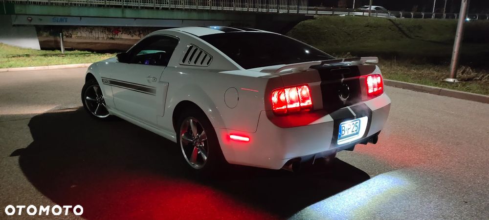 Ford Mustang 4.6 V8 GT Convertible - 3