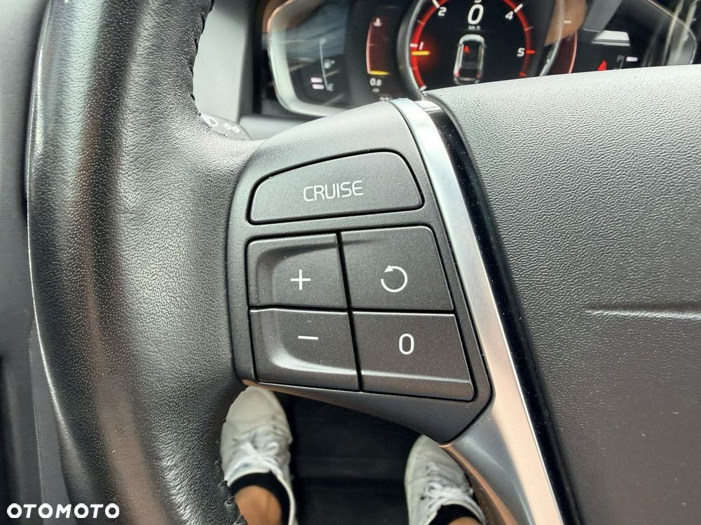 Volvo XC 60 D4 Geartronic Summum - 19