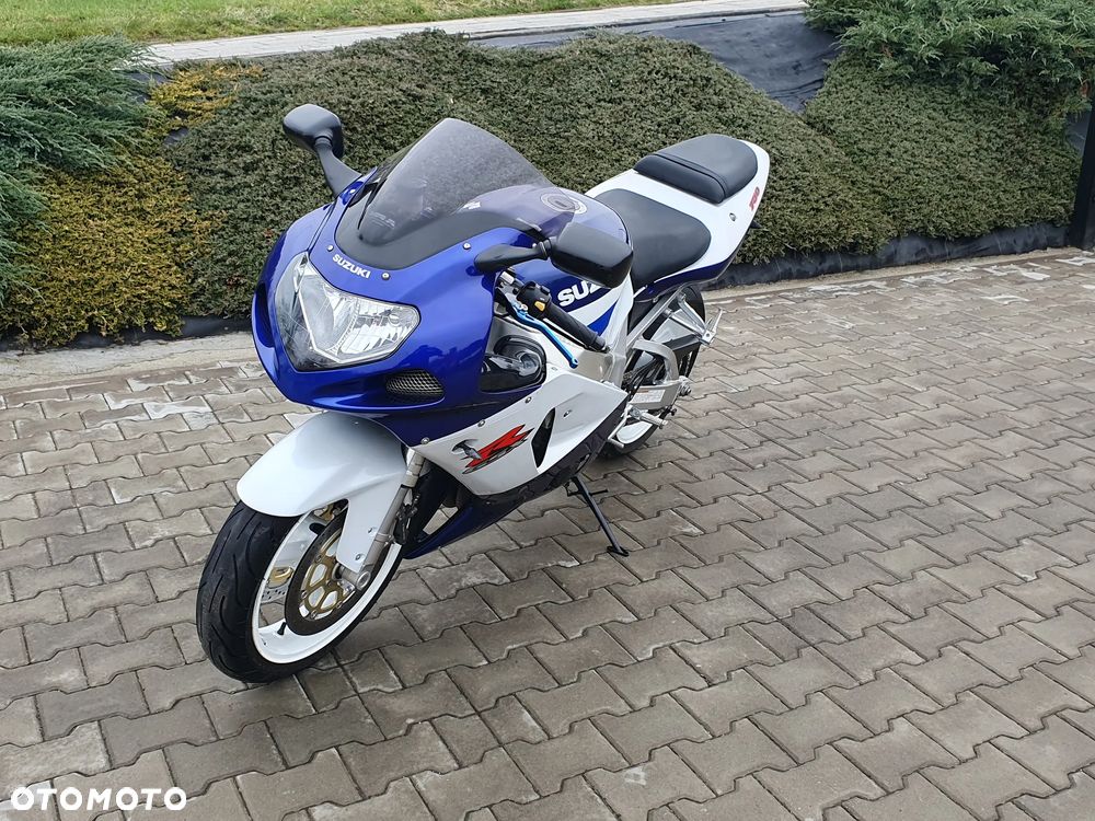 Suzuki GSX-R - 6