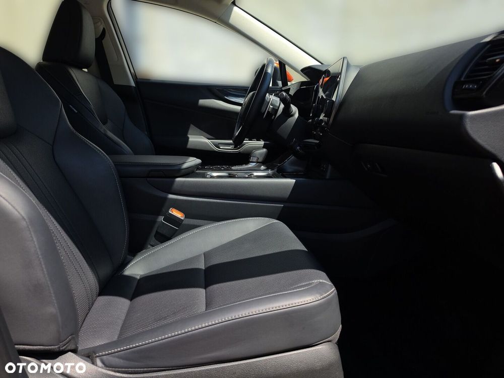 Lexus NX 350h Business AWD - 19
