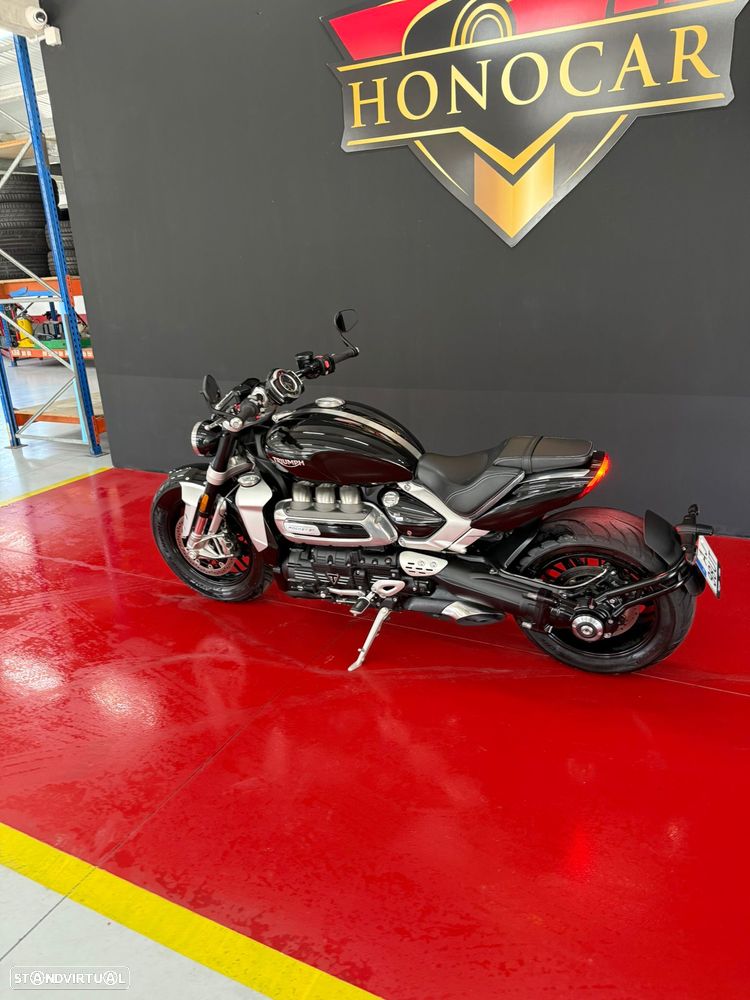 Triumph Rocket R - 4