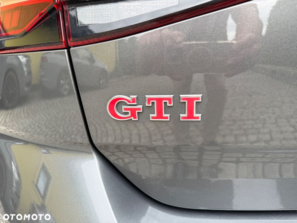 Volkswagen Golf - 4