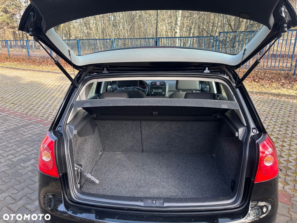 Volkswagen Golf - 18