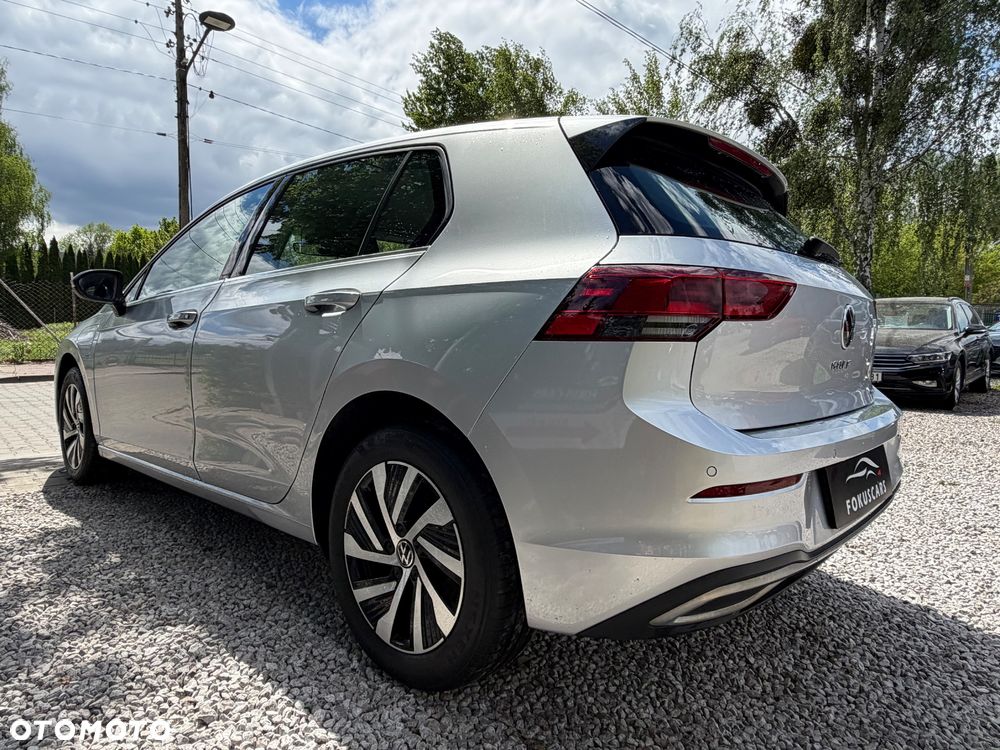 Volkswagen Golf - 12