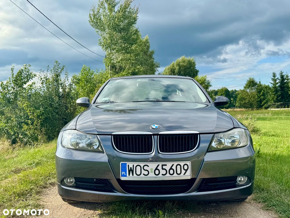 BMW Seria 3 318d DPF - 2