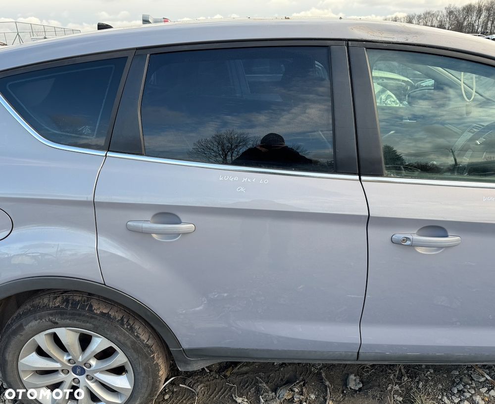 DRZWI PRAWY TYŁ FORD KUGA MK1 L0 - 1