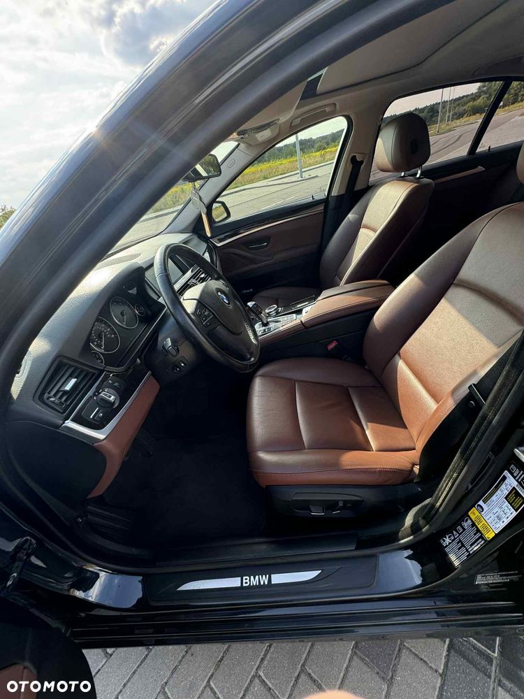 BMW Seria 5 528i xDrive - 21