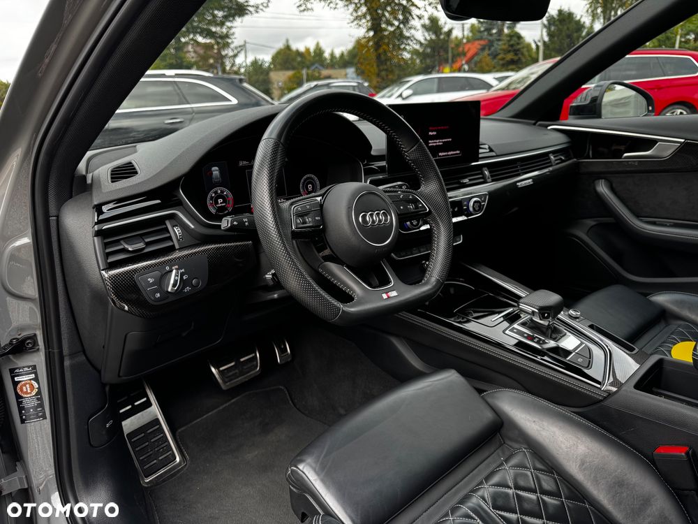 Audi A4 Avant 45 TDI quattro tiptronic S line - 22