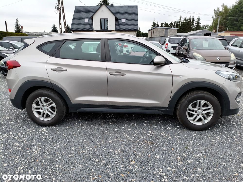 Hyundai Tucson blue 1.6 GDi 2WD Navi - 6