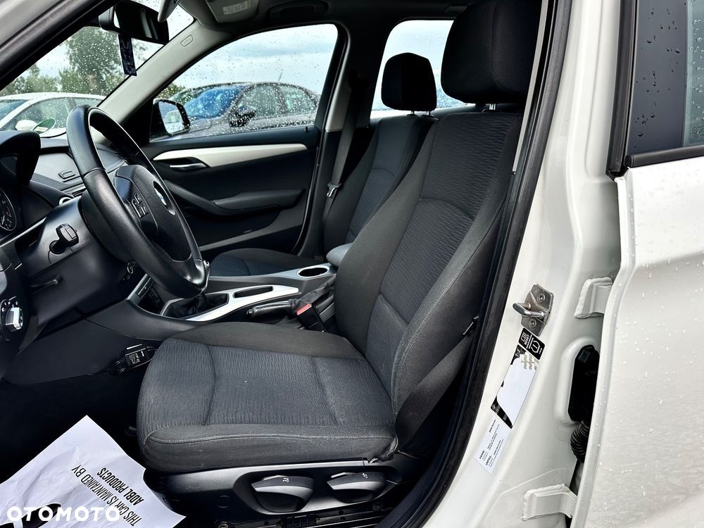 BMW X1 sDrive18i xLine - 10