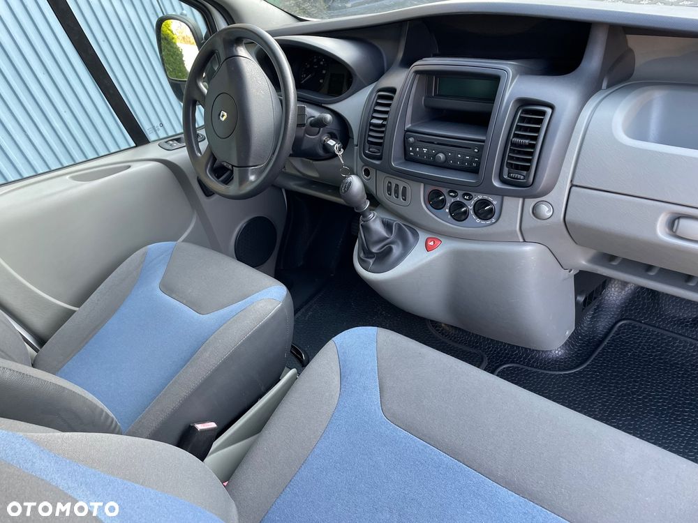 Renault Trafic - 22