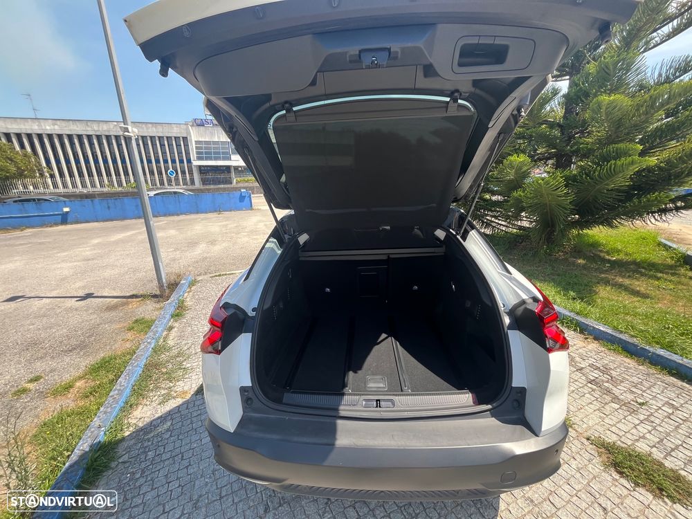 Citroën C5 X 1.2 PureTech Shine EAT8 - 22