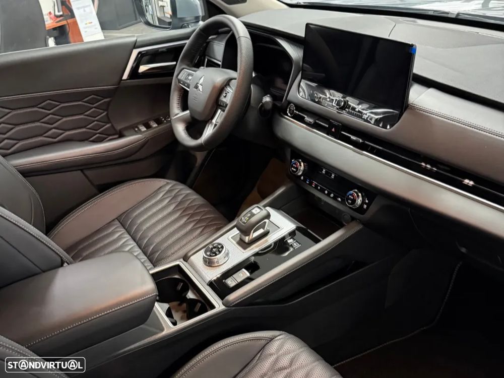 Mitsubishi Outlander 2.4 PHEV Instyle - 6