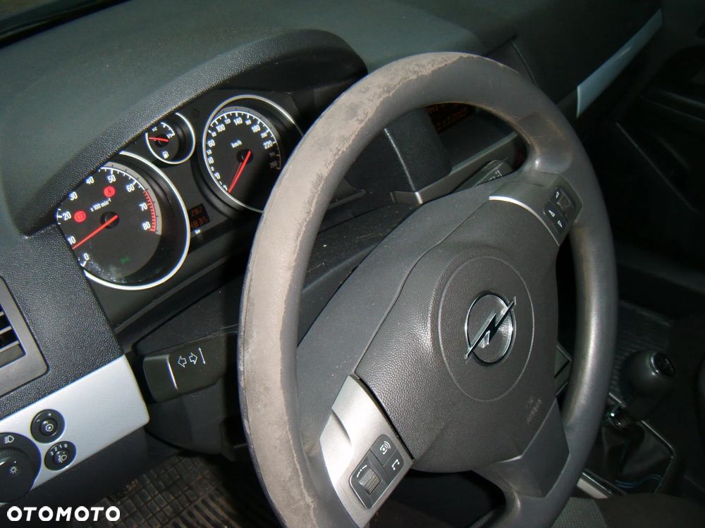 Opel Astra - 9