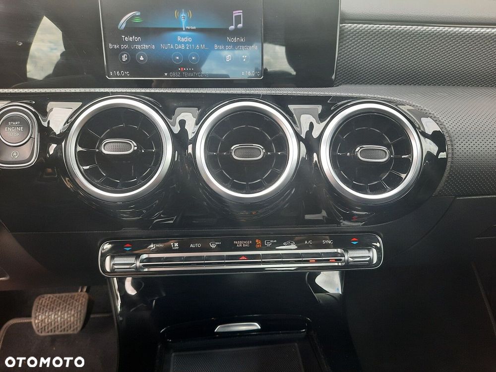 Mercedes-Benz CLA 250 Progressive 7G-DCT - 31