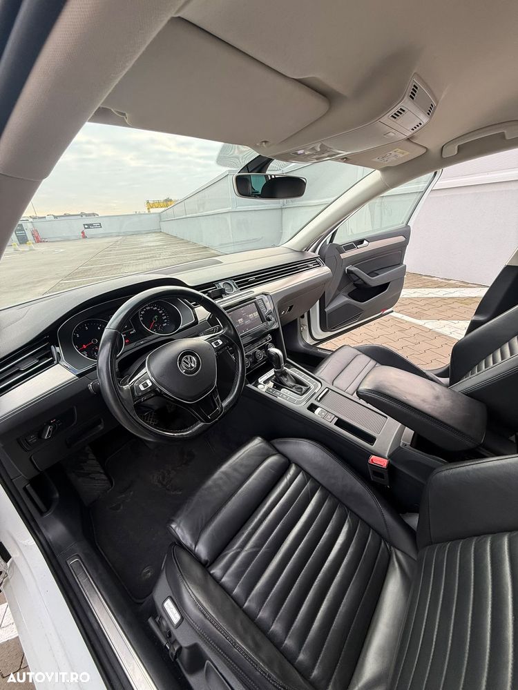 Volkswagen Passat 2.0 TDI DSG 4Motion Highline - 9